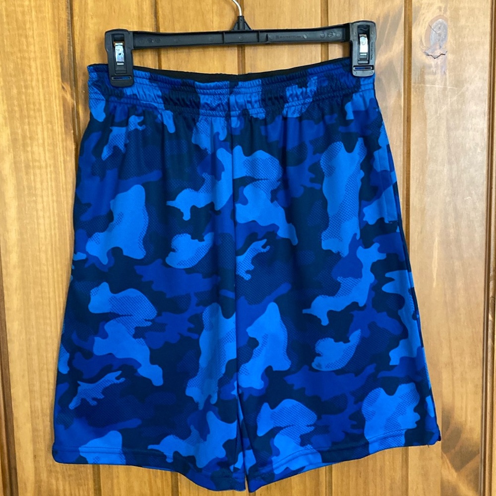 Tek Gear sport basketball shorts with pockets - never been worn